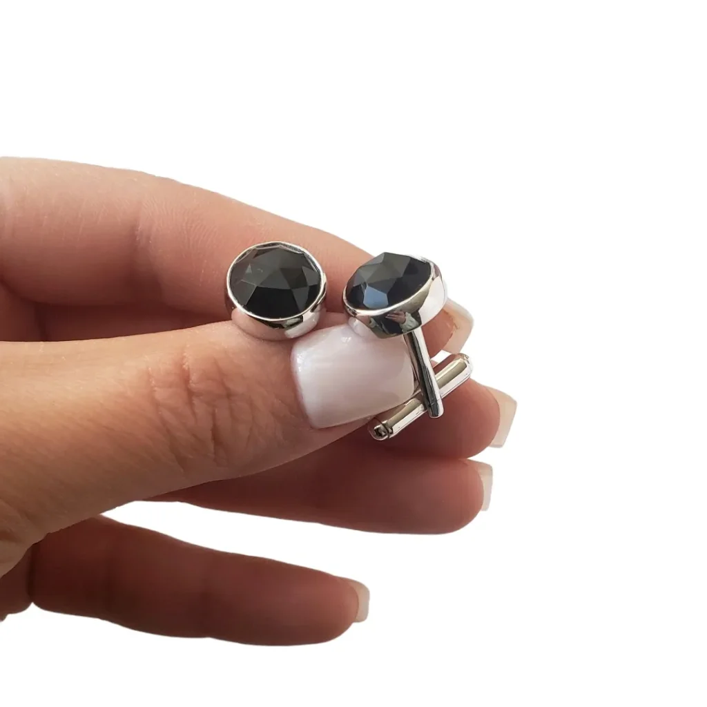Colleras de hombre con turmanila negra en plata 950 elaborado por Carolina Pavkovic